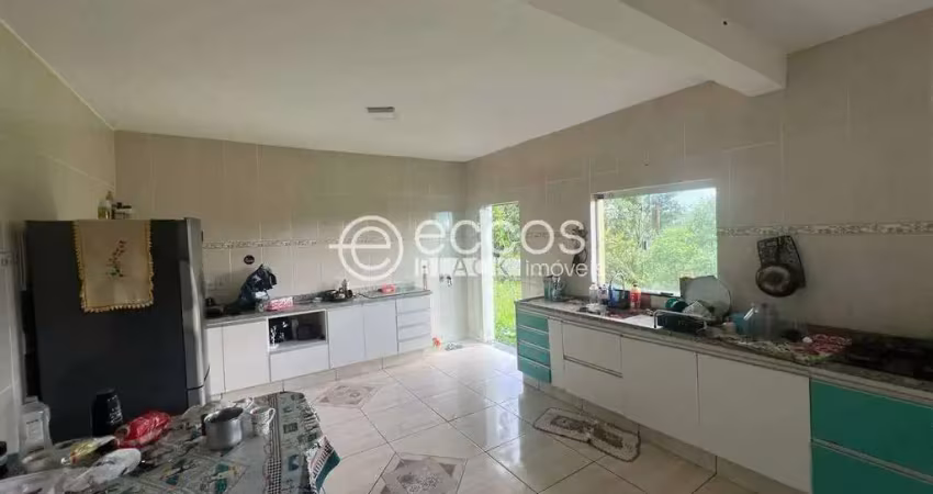 Casa à venda, 4 quartos, 1 suíte, 4 vagas, shopping park - uberlândia/mg