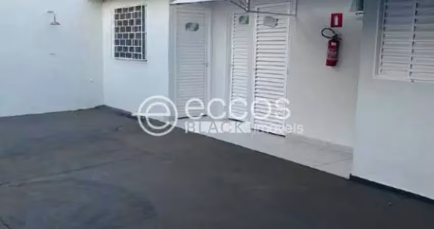 Casa à venda, 3 quartos, 1 suíte, 2 vagas, presidente roosevelt - uberlândia/mg