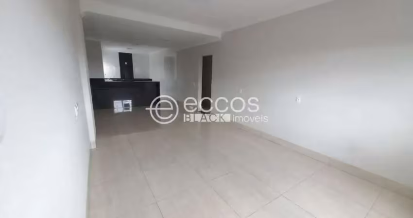 Apartamento para aluguel, 3 quartos, 1 suíte, 1 vaga, Tibery - Uberlândia/MG