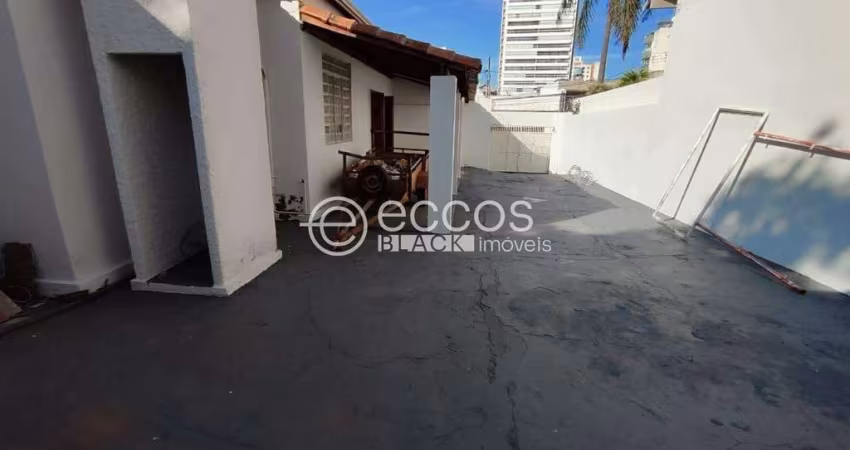 Imóvel Comercial para aluguel, 4 quartos, Saraiva - Uberlândia/MG