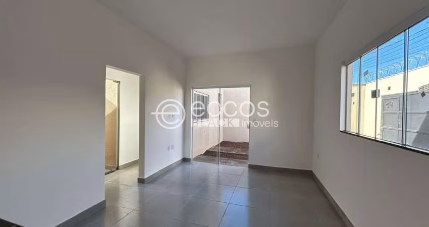 Casa à venda, 3 quartos, 1 suíte, 2 vagas, Pacaembu - Uberlândia/MG