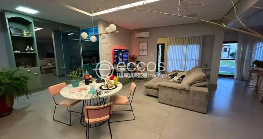 Casa em condomínio para aluguel, 3 quartos, 3 suítes, 2 vagas, laranjeiras - uberlândia/mg