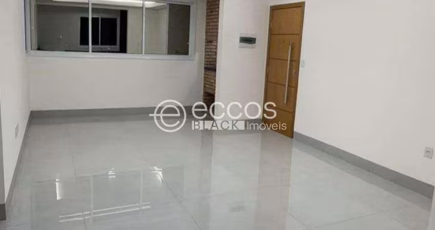 Apartamento à venda, 3 quartos, 1 suíte, 1 vaga, Santa Mônica - Uberlândia/MG