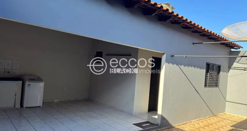 Casa à venda, 5 quartos, 1 suíte, 6 vagas, Morumbi - Uberlândia/MG