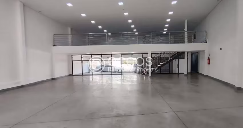Ponto comercial para alugar na Rua Santos Dumont, 220, Centro, Uberlândia