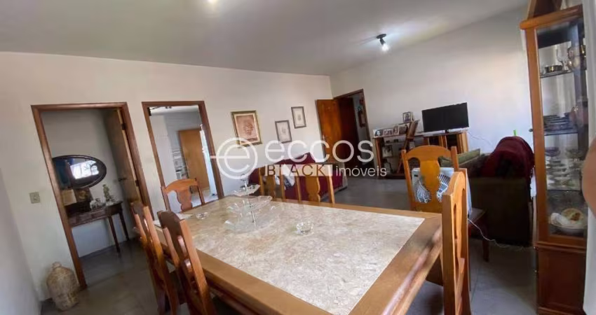 Apartamento à venda, 3 quartos, 1 suíte, 1 vaga, Osvaldo Rezende - Uberlândia/MG