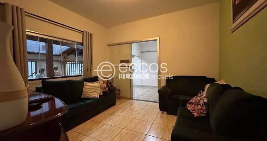 Casa à venda, 3 quartos, 1 suíte, 2 vagas, planalto - uberlândia/mg