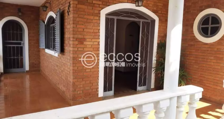 Casa à venda, 5 quartos, 2 suítes, 3 vagas, tabajaras - uberlândia/mg