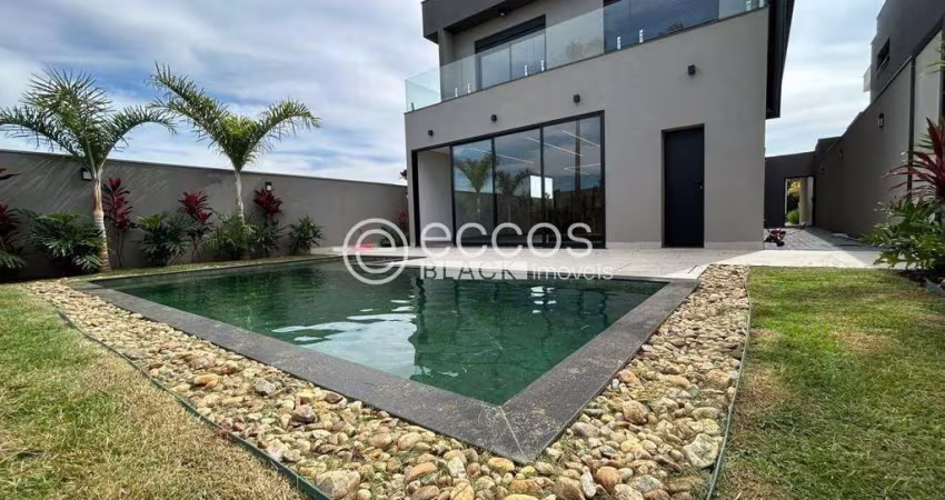 Casa em condomínio à venda, 4 quartos, 3 suítes, 4 vagas, Gávea - Uberlândia/MG