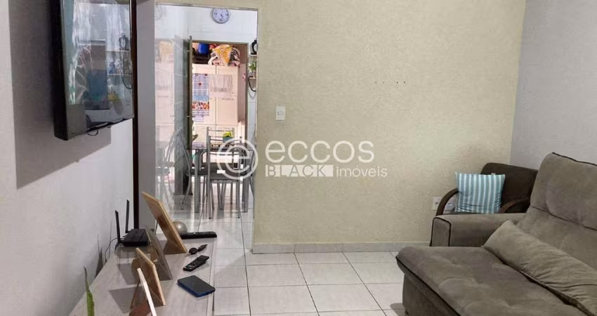 Casa à venda, 3 quartos, 1 suíte, 2 vagas, Jardim Europa - Uberlândia/MG