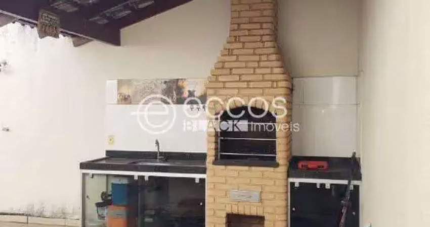 Casa à venda, 3 quartos, 1 suíte, 2 vagas, cidade jardim - uberlândia/mg