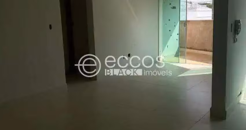 Apartamento à venda, 2 quartos, 1 suíte, 1 vaga, granada - uberlândia/mg