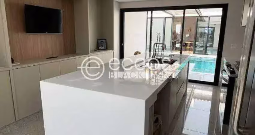 Casa em condomínio à venda, 3 quartos, 3 suítes, 4 vagas, granja marileusa - uberlândia/mg
