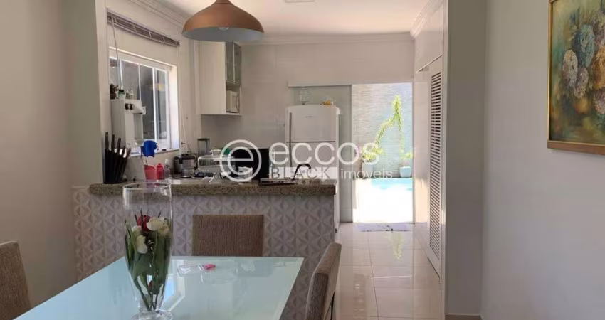 Casa para aluguel, 3 quartos, 2 suítes, 2 vagas, Tabajaras - Uberlândia/MG
