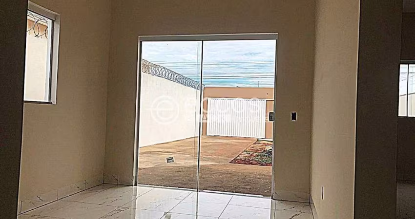 Casa à venda, 3 quartos, 1 suíte, 4 vagas, Shopping Park - Uberlândia/MG