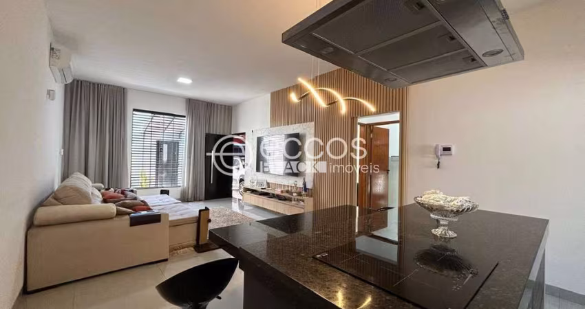 Casa à venda, 3 quartos, 1 suíte, 3 vagas, Jardim Ipanema - Uberlândia/MG
