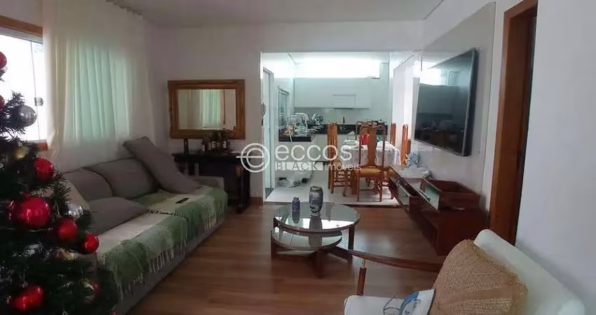 Casa à venda, 2 quartos, 1 suíte, 2 vagas, colégio batista - belo horizonte/mg