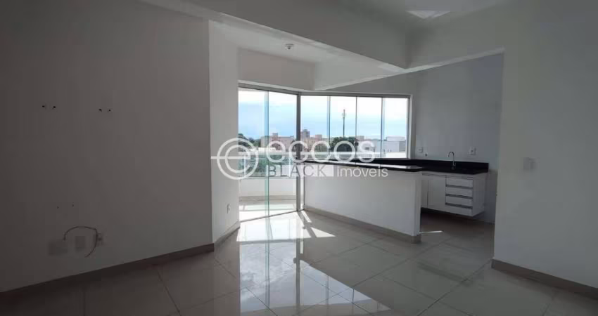 Cobertura para aluguel, 2 quartos, 1 suíte, 2 vagas, Jaraguá - Uberlândia/MG