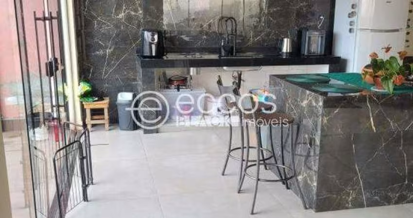Casa à venda, 3 quartos, 1 suíte, 2 vagas, Maravilha - Uberlândia/MG