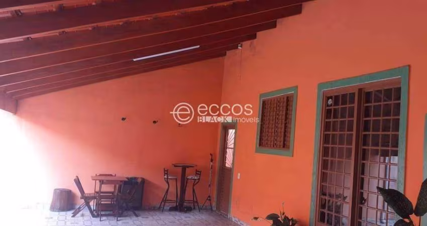 Casa à venda, 4 quartos, 1 suíte, 4 vagas, Granada - Uberlândia/MG