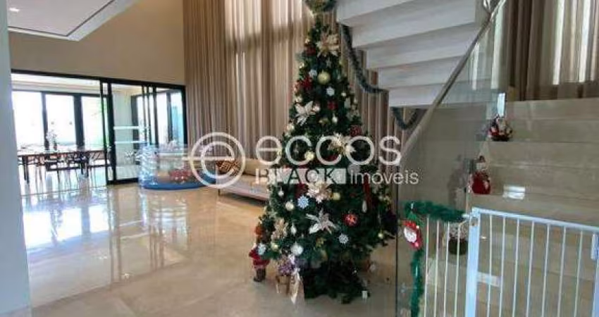 Casa em condomínio à venda, 4 quartos, 3 suítes, 4 vagas, Gávea Sul - Uberlândia/MG