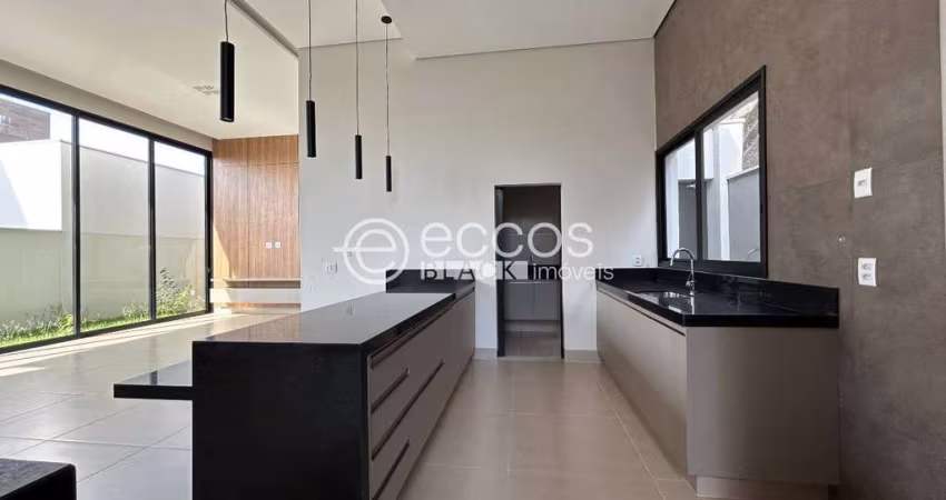 Casa em condomínio à venda, 3 quartos, 3 suítes, 2 vagas, Laranjeiras - Uberlândia/MG