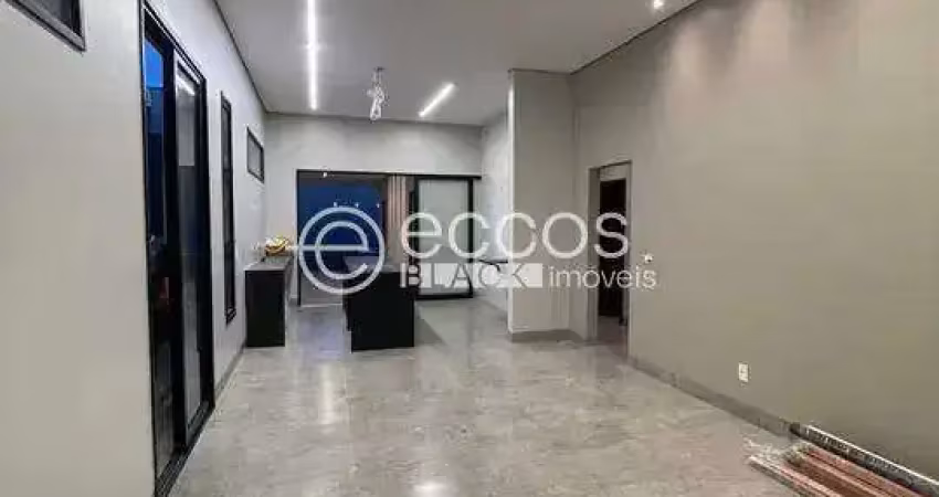 Casa à venda, 3 quartos, 3 suítes, 3 vagas, Jardim Inconfidência - Uberlândia/MG