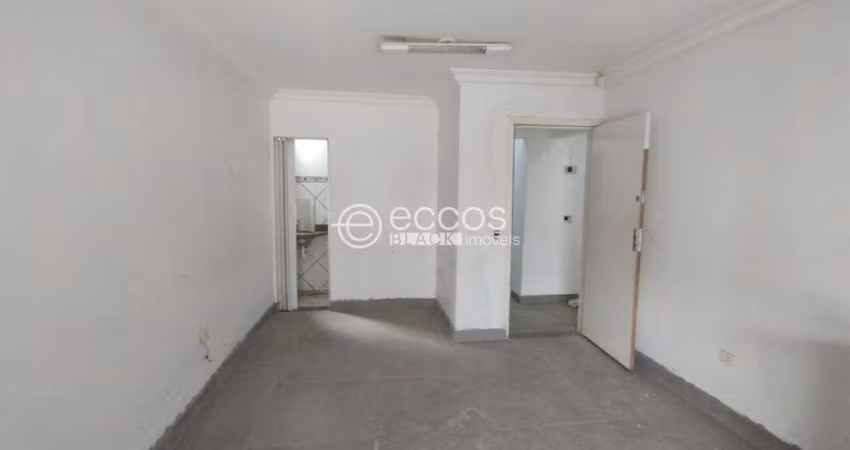 Casa comercial para aluguel, 4 vagas, Centro - Uberlândia/MG