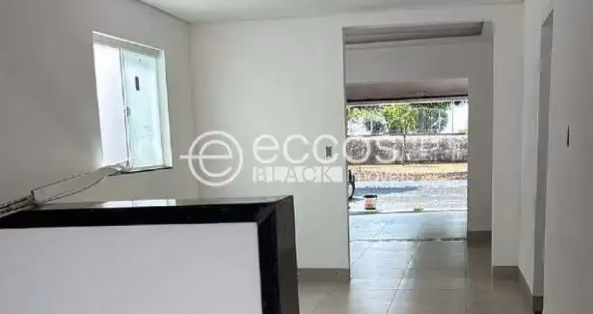 Casa à venda, 3 quartos, 1 suíte, 3 vagas, Planalto - Uberlândia/MG