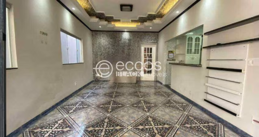 Casa à venda, 3 quartos, 1 suíte, 2 vagas, Jardim Elza Amuí I - UBERABA/MG