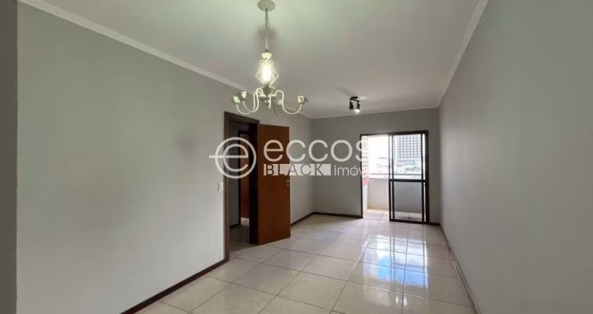 Apartamento à venda, 3 quartos, 1 suíte, 1 vaga, Centro - Uberlândia/MG