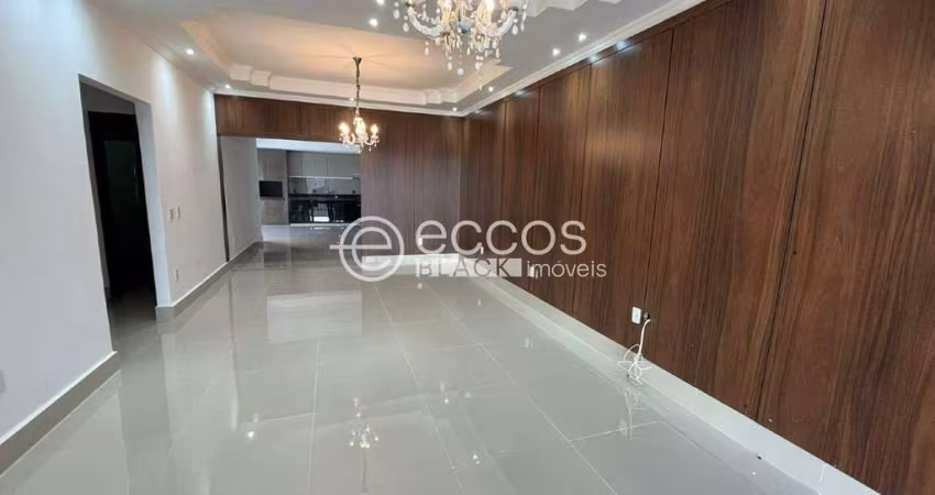 Casa à venda, 3 quartos, 3 suítes, 4 vagas, Jardim Botânico - Uberlândia/MG