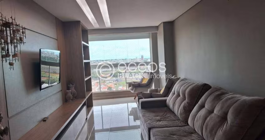 Cobertura à venda, 4 quartos, 3 suítes, 4 vagas, Carajás - Uberlândia/MG