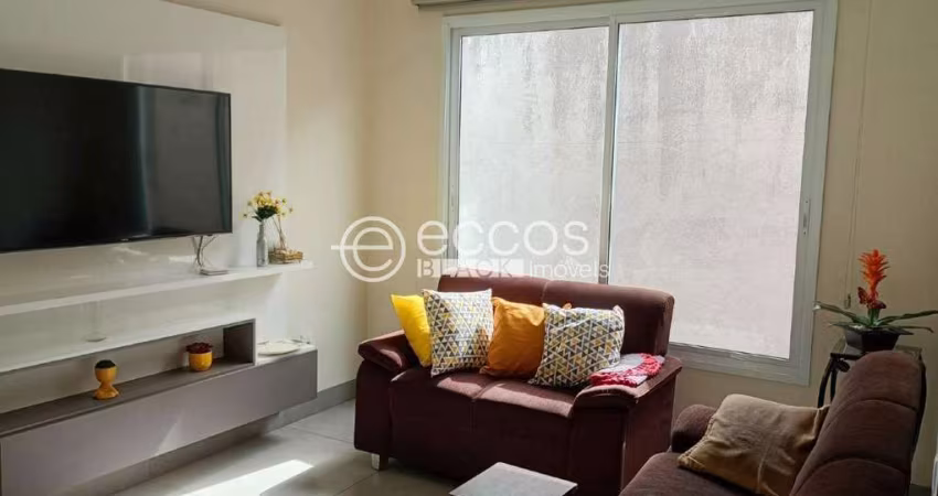 Casa à venda, 4 quartos, 1 suíte, 4 vagas, Granada - Uberlândia/MG