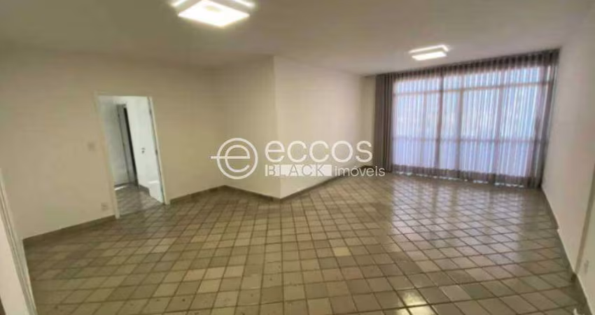 Apartamento para aluguel, 3 quartos, 1 suíte, 1 vaga, Nossa Senhora Aparecida - Uberlândia/MG