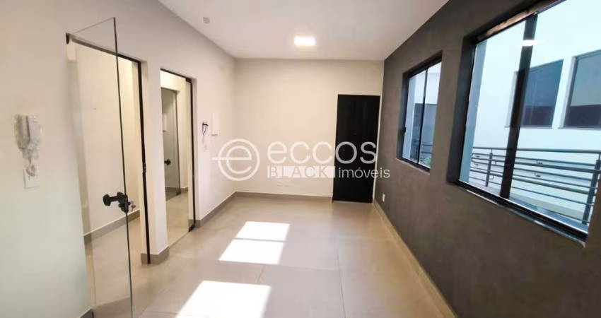 Sala comercial para aluguel, 6 vagas, Nossa Senhora Aparecida - Uberlândia/MG