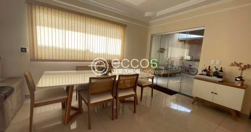 Casa à venda, 3 quartos, 1 suíte, 3 vagas, Jardim Europa - Uberlândia/MG