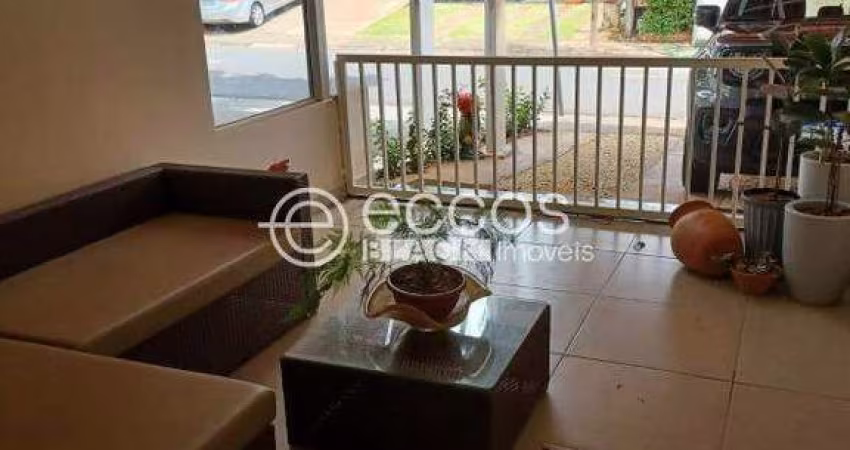 Casa em condomínio à venda, 2 quartos, 3 vagas, Recreio dos Bandeirantes - UBERABA/MG