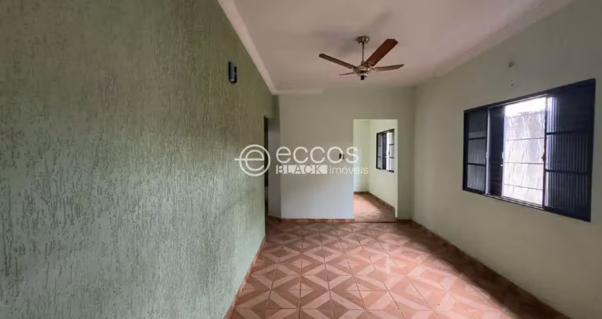 Casa à venda, 3 quartos, 1 suíte, 2 vagas, umuarama - uberlândia/mg
