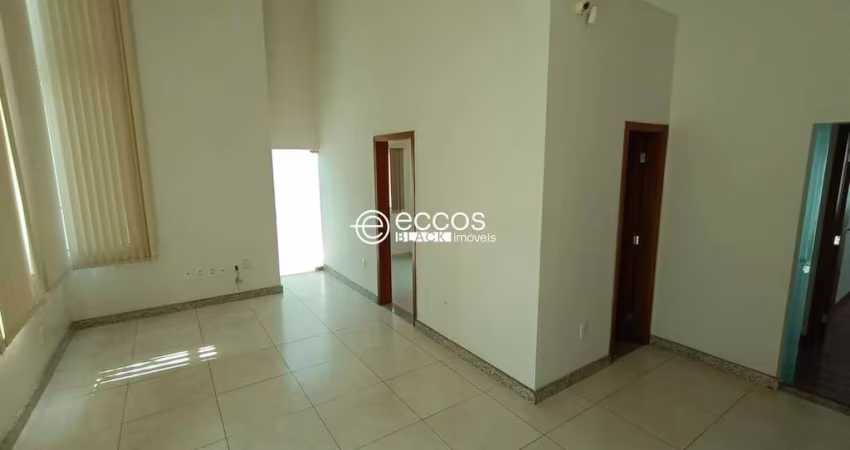 Casa para aluguel, 3 quartos, 3 suítes, 2 vagas, Cidade Jardim - Uberlândia/MG