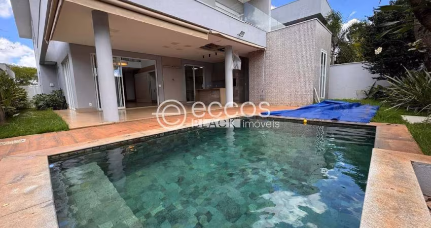 Casa em condomínio para aluguel, 3 quartos, 3 suítes, 4 vagas, Jardim Sul - Uberlândia/MG