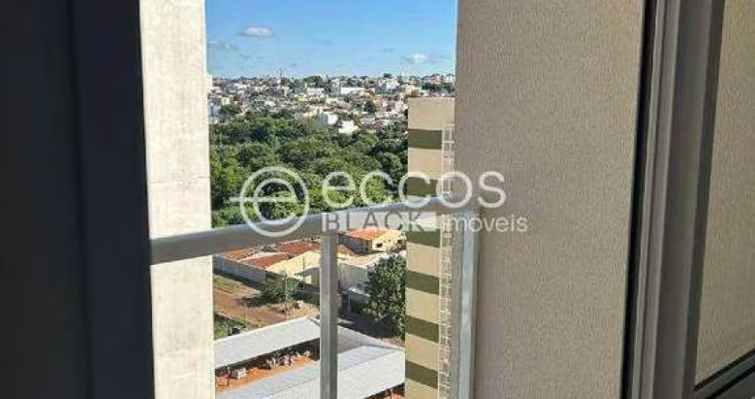 Apartamento à venda, 2 quartos, 1 suíte, 1 vaga, Jaraguá - Uberlândia/MG