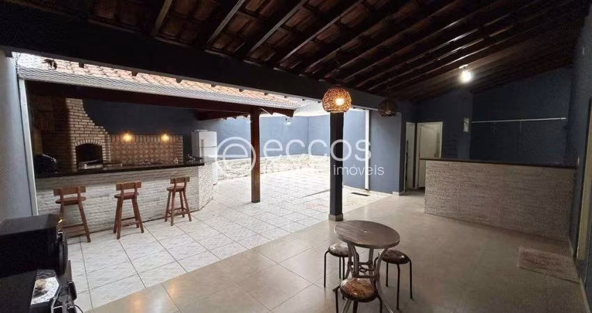 Casa à venda, 3 quartos, 2 suítes, 5 vagas, Vigilato Pereira - Uberlândia/MG