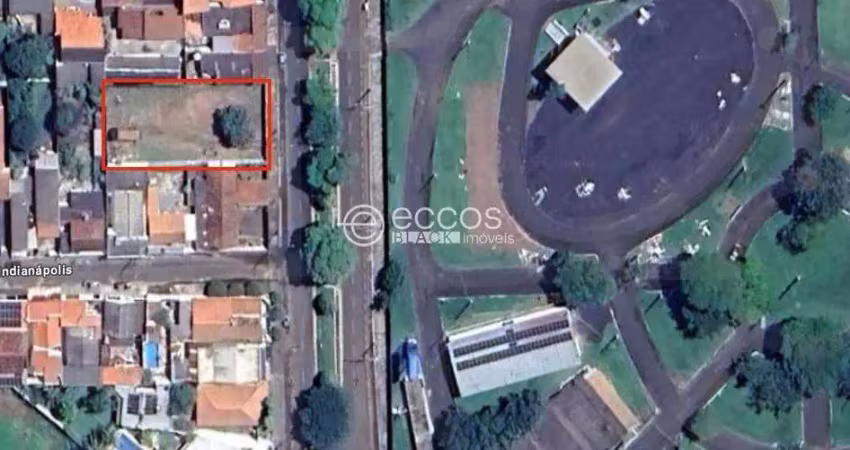 Terreno à venda na Avenida Cornélia Rodrigues da Cunha, --, Jóquei Clube, Araguari