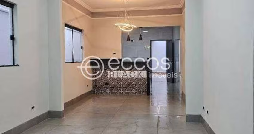 Casa à venda, 3 quartos, 1 suíte, 3 vagas, Jardim Brasília - Uberlândia/MG