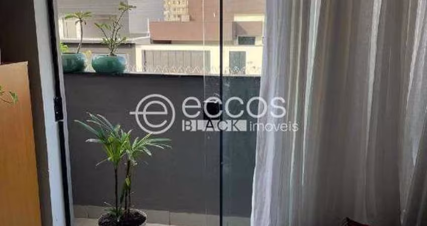 Casa em condomínio à venda, 3 quartos, 1 suíte, 2 vagas, Grand Ville - Uberlândia/MG