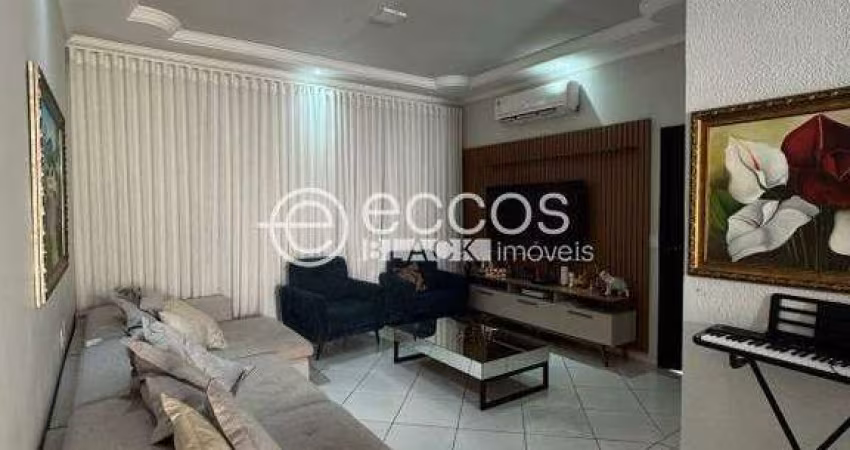 Casa para aluguel, 4 quartos, 3 suítes, 4 vagas, Tubalina - Uberlândia/MG