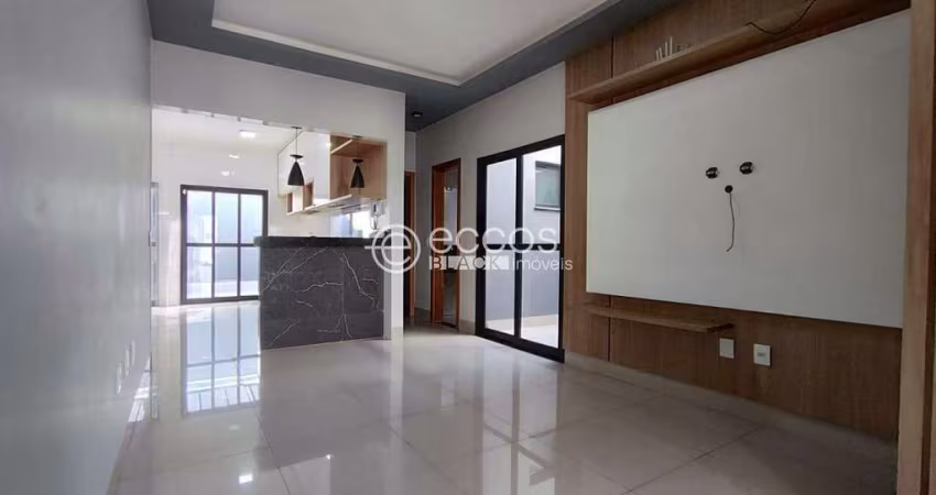 Casa para aluguel, 3 quartos, 1 suíte, 2 vagas, Novo Mundo - Uberlândia/MG