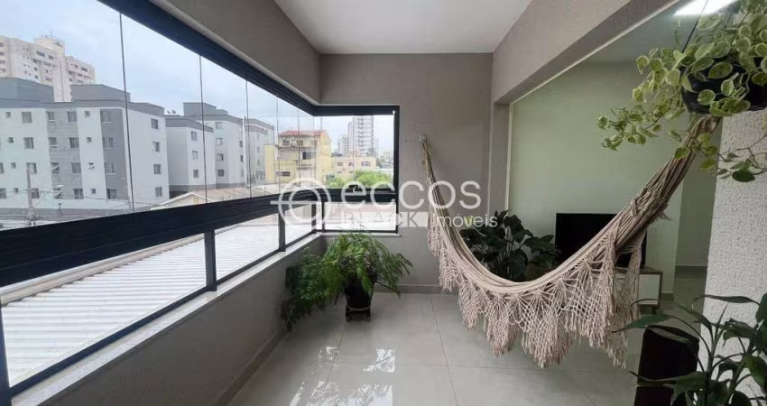 Apartamento à venda, 3 quartos, 1 suíte, 2 vagas, Cazeca - Uberlândia/MG
