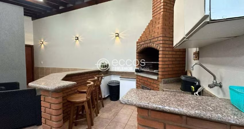 Casa à venda, 4 quartos, 1 suíte, 2 vagas, Conjunto Manoel Mendes - UBERABA/MG